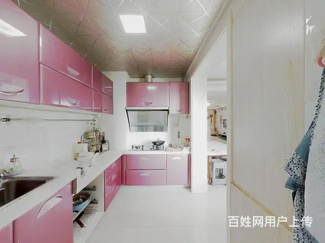 凤凰山庄楼中间位子，花园美丽大面积着急出售 - 图片 3