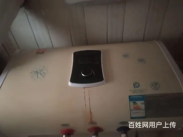 出售九成新40升樱花热水器 - 图片