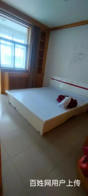 法院小区 3室双证双气  普通住宅 中等装修 - 图片 3
