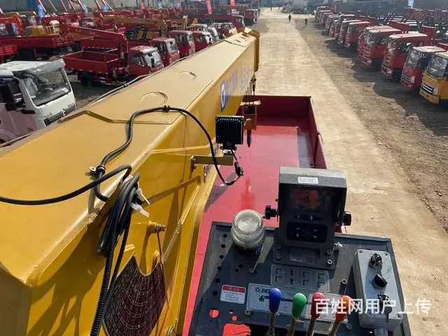 陕汽前四后八徐工16吨随车吊厂家直销 - 图片 7