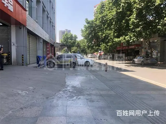 岷江西路二重加油站对面70平洗车场出租 - 图片 1