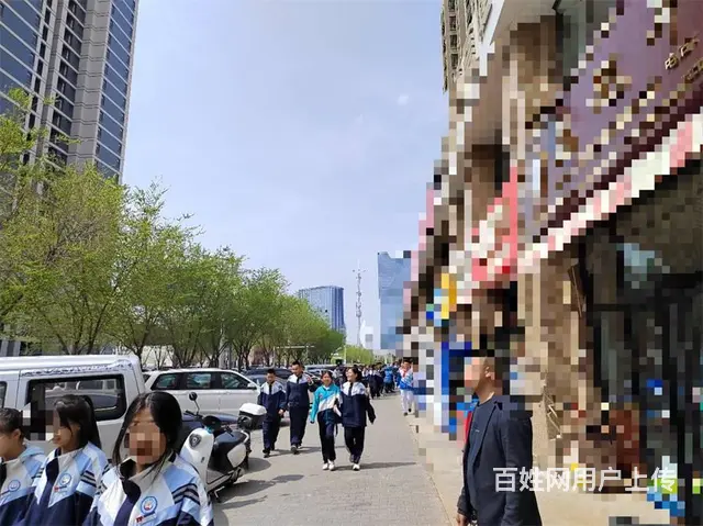 【找铺就上同城搜铺网】  中央公园70平便利店转让可空转 - 图片 2