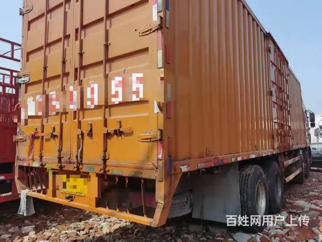 国四前四后八厢式车350马力东风柳汽霸龙9米6货厢 - 图片 5