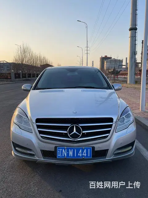 奔驰R-Class [R级](进口) 2007款 R 500 - 图片 1