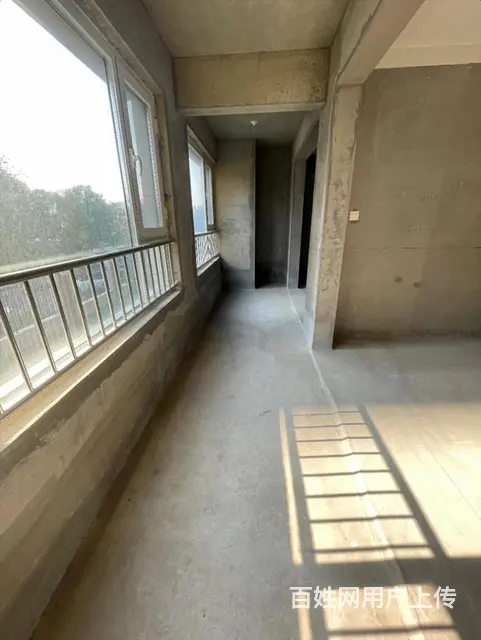 六十六万急售！聚恒名都2楼 三室两厅两卫元宝户 送储藏室 - 图片 4