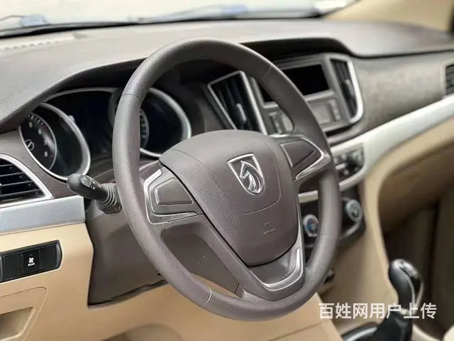 宝骏730 2017款 1.5T 手动 尊享型7座 - 图片 4