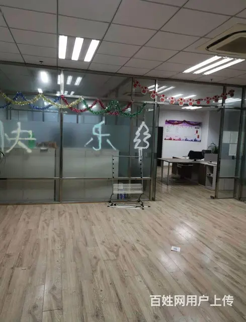 万达旁现代广场2号楼精装甲级写字楼 有隔断办公家具 - 图片 7
