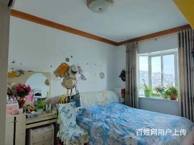 建设路上 繁华路段的房子
单价6800 - 图片 1