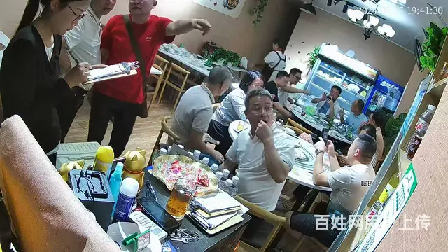 店铺位于湖州安吉召秀东路维也纳酒店旁边《渔七爷双拼烤鱼》 - 图片 2