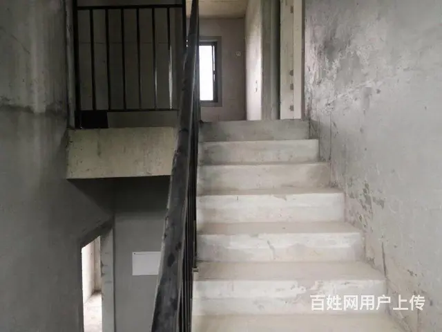 地铁旁上下三层花园湖景别墅前庭后院依山傍水欧洲城罗马世纪城 - 图片 12