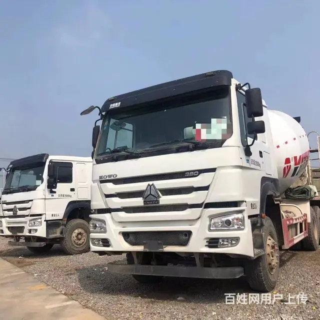 枣庄19年二手豪沃搅拌车 大14方 380马力 - 图片 3