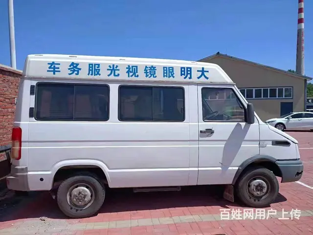 2012年依维柯7座、柴油2.8T、高配、中央空调 - 图片 5
