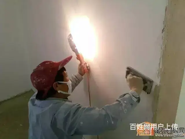 刮灰。旧墙翻新。环保涂料 - 图片 9