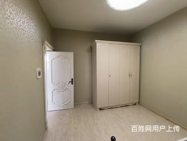 出租出卖沿湖小区402室，134.7平42万，年租1.2 - 图片 5