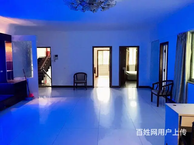 中人小区 电梯4房 一生气揉眼胎教  嫌疑犯小鞋超 - 图片 1