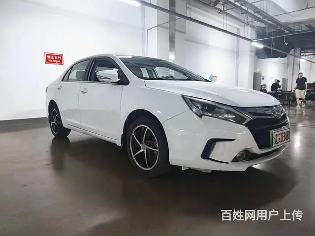 比亚迪 秦 2014款 1.5T 双离合 酷黑骑士旗舰型 - 图片 4