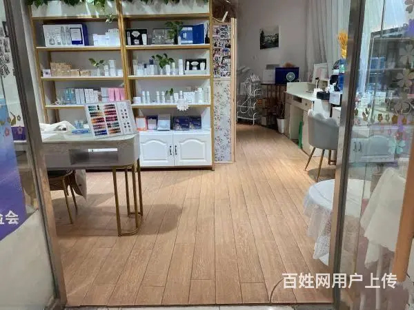（达州铺源网）宣汉金鼓广场30㎡化妆品店转让 - 图片 2