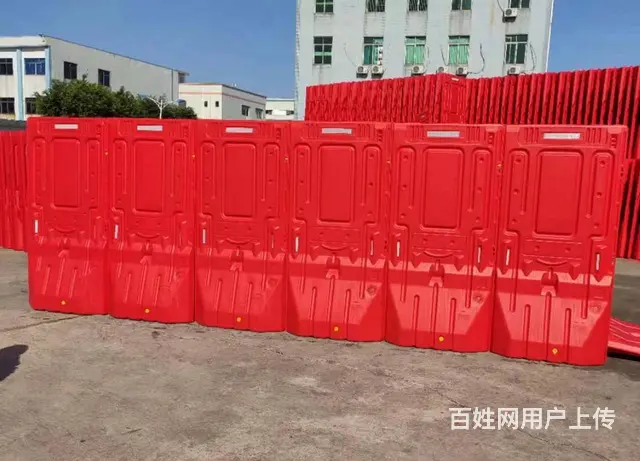 萝岗 24小时 出租水马围挡 - 图片 1