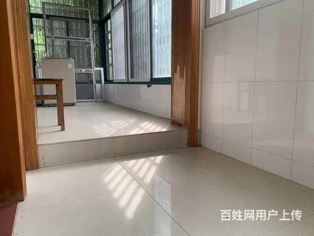 春风三村库上二楼，两室两厅简装家具齐全，拎包入住1400/月 - 图片 1