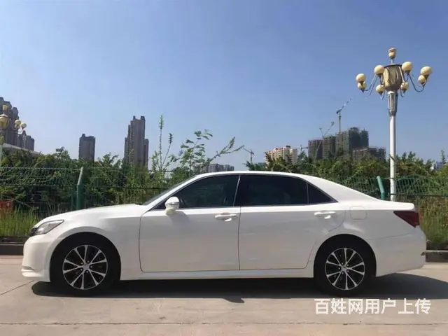 丰田 皇冠 2018款 2.0T 手自一体 时尚版 - 图片 4