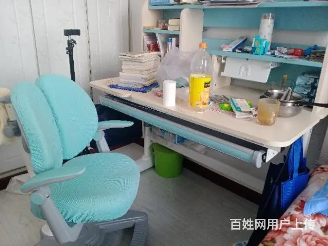 出售儿童学习桌椅 - 图片 2