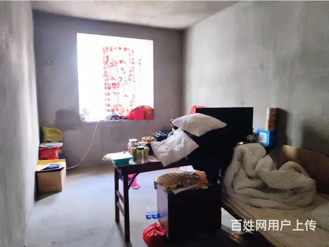 华资花园架空1楼三室两厅毛坯房含车库一起出售 - 图片 3