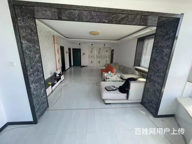 出售老街基振兴花园，6楼非顶，135平 - 图片 1