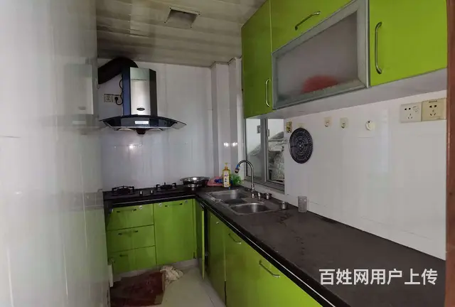 吉大荔苑精装4房2厅2卫出租，租价2500。楼梯6楼。 - 图片 8