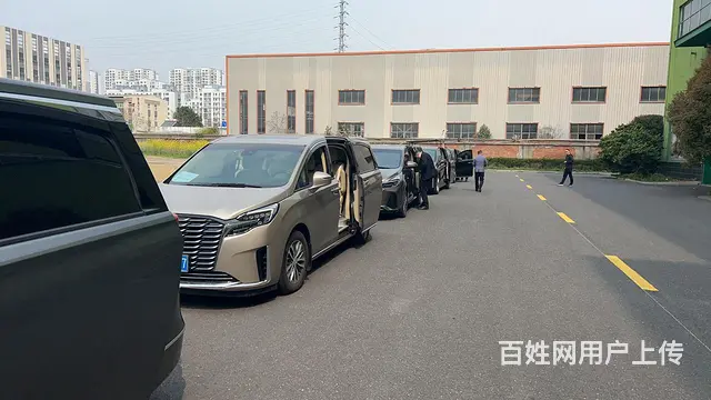 旅游包车，机场接送，会议接待 - 图片 1