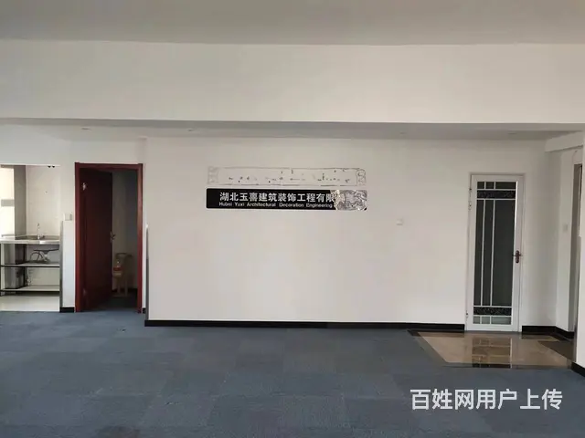 中环湖畔办公写字楼出租 - 图片 2