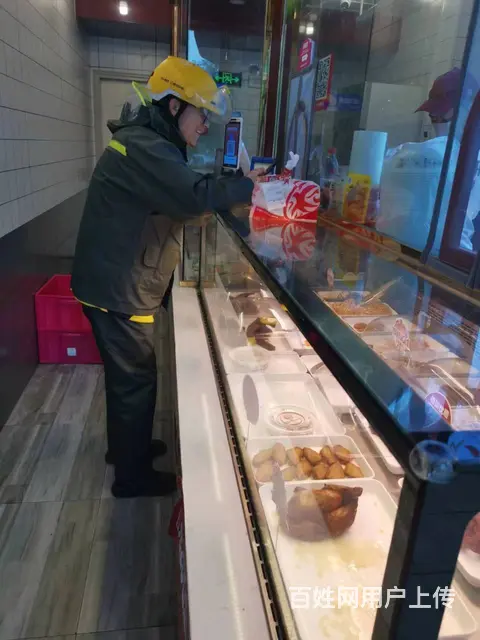 高端成熟商圈临街精装修带上市品牌卤味店转让编号1066 - 图片 3