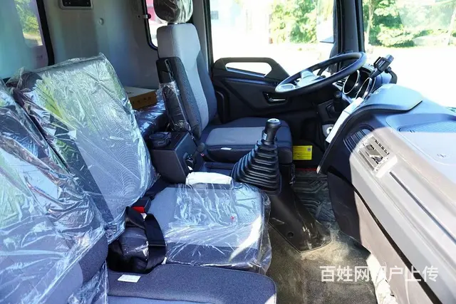 虹宇厂家直销东风天锦小三轴9.6米冷藏车 现车低价 - 图片 9