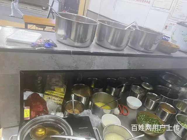 （达州铺源网）市内老车坝机关幼儿园旁30㎡面店转让 - 图片 1