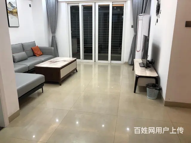 东渡六中旁禹洲棕榈城三房精装修出租 - 图片 1
