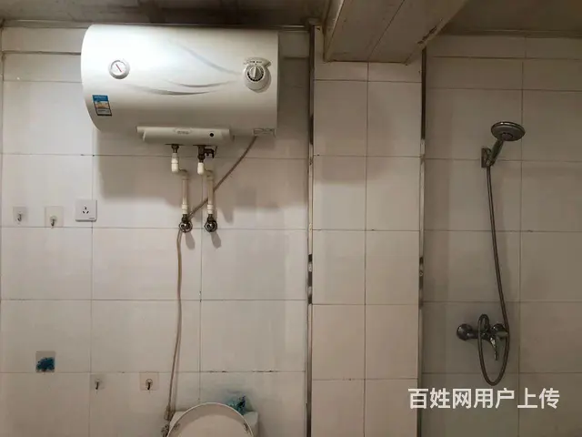 万商国际4楼70平2室1厅，格局好一阴一阳。采光好。床，冰箱 - 图片 4