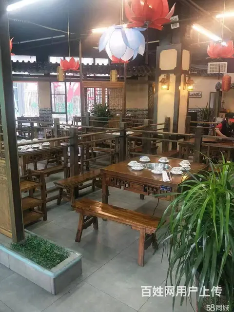 都匀市南州国际御都府400平餐饮店转让 - 图片 1