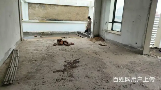国兴商圈      中洋花苑6房跃层带露台 - 图片 4