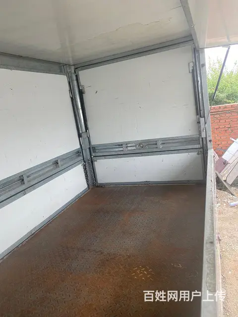 三面展翼厢式货车 - 图片 6