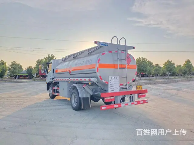 东风福瑞卡9.9方油罐车8吨加油车 - 图片 4