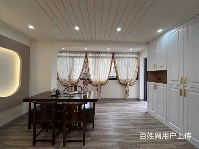 大客厅区政府附近长弘星苑带露台精装修四房可改五房停车方便 - 图片 6