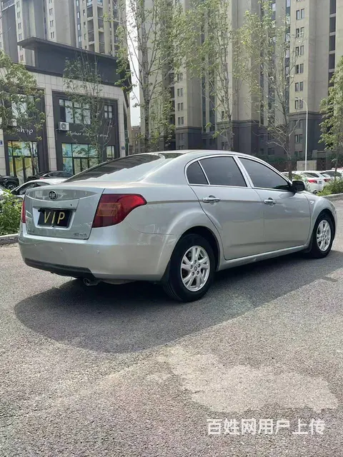 奔腾B50 2012款 1.6 手自一体 时尚型 - 图片 6