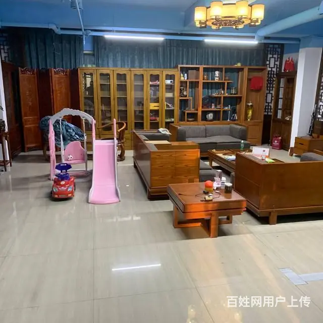 红旗大街与赣水路交口临街317平米门市出租： - 图片 6