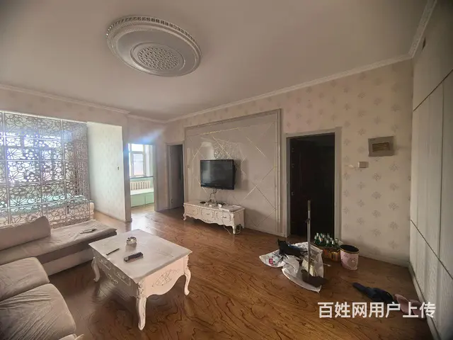 [微笑]出租[微笑]茄子河帕弗尔附近，7楼，75 - 图片 1