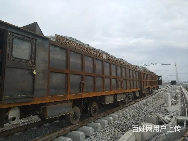出租出售铁路有砟轨道设备 铁路道砟车 铁路卸渣车 - 图片 3