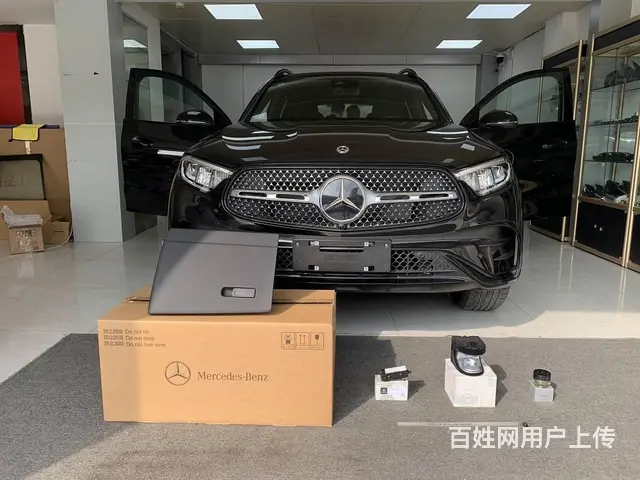 23款奔驰GLC260L升级香氛负离子 车载香薰 - 图片 1