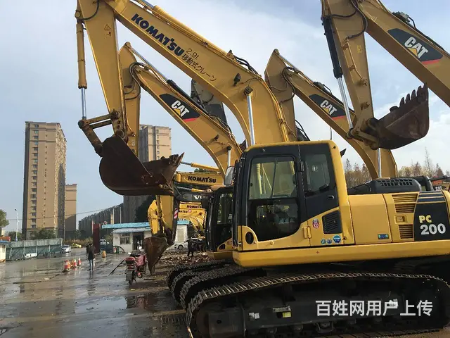 小松130、200和220等二手挖掘机低价出售 - 图片 6