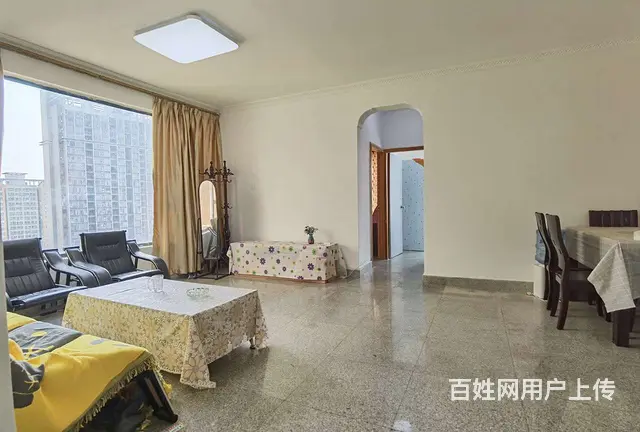 拱北关口御花园电梯精装2房2厅出租，租价3600。近关口 - 图片 1