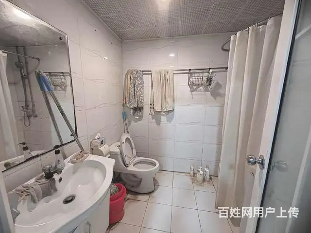 拱北关口艺丰大厦电梯精装一房一厅出租，租价2500，近关口 - 图片 6