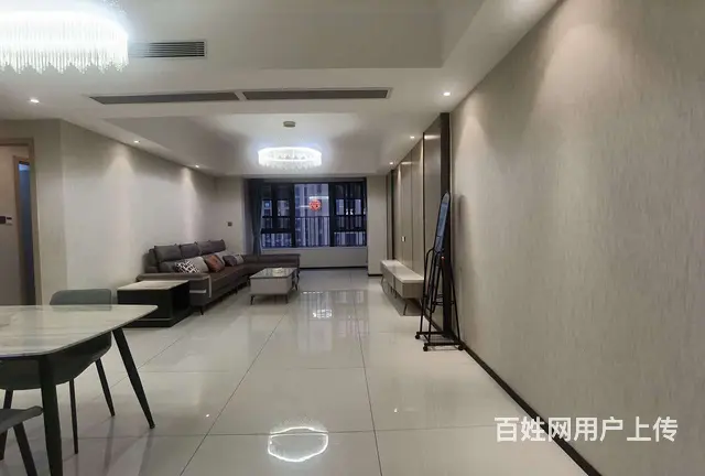 拱北国维中央广场电梯精装3房2厅出租，租价5800。近关口 - 图片 4
