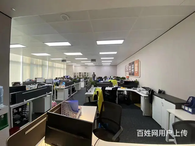 珠海 拱北关口 仁恒滨海中心 154㎡甲级办公 1.77万 - 图片 1